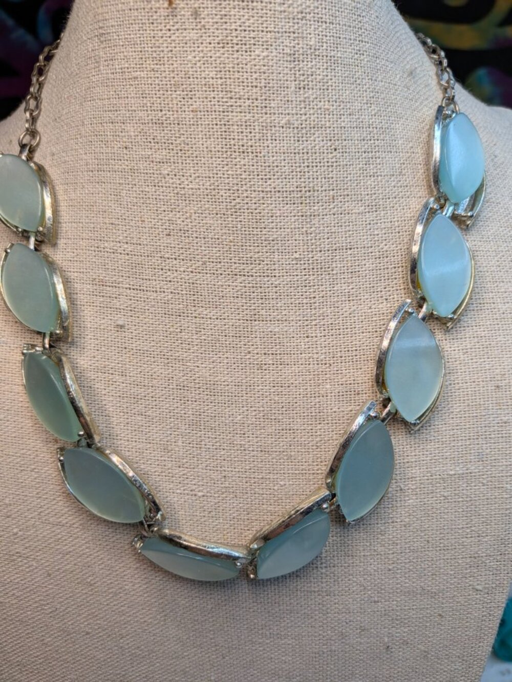 Vintage 1950s Ice Blue Thermoset Leaf Link Choker Necklace 16"